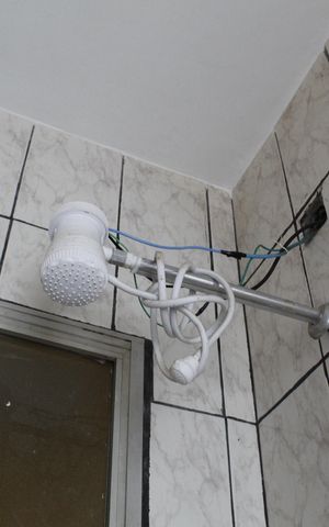 Casa à venda com 200m², 3 quartos e sem vagaBanheiro da Suíte