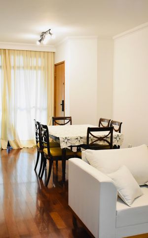 Apartamento à venda com 110m², 3 quartos e 2 vagas Apartamento à venda com 110m², 3 quartos e 2 vagasSala