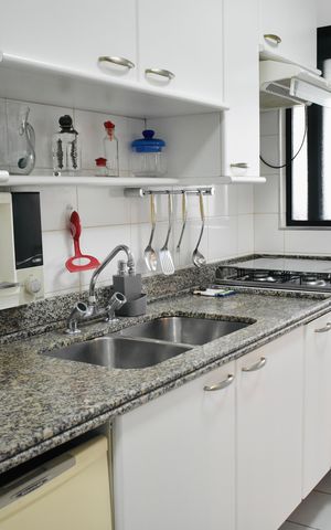 Apartamento à venda com 110m², 3 quartos e 2 vagas Apartamento à venda com 110m², 3 quartos e 2 vagasCozinha