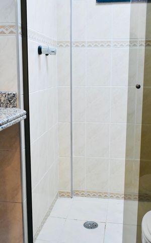 Apartamento à venda com 110m², 3 quartos e 2 vagas Apartamento à venda com 110m², 3 quartos e 2 vagasBanheiro da Suíte