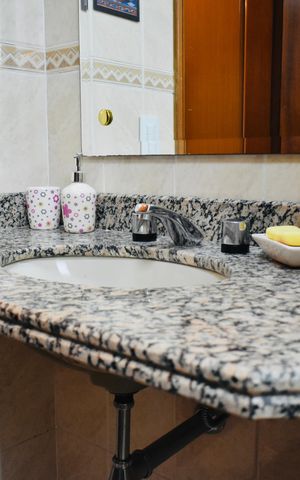Apartamento à venda com 110m², 3 quartos e 2 vagas Apartamento à venda com 110m², 3 quartos e 2 vagasBanheiro da Suíte