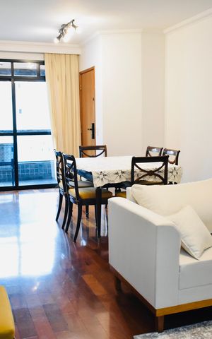 Apartamento à venda com 110m², 3 quartos e 2 vagas Apartamento à venda com 110m², 3 quartos e 2 vagasSala