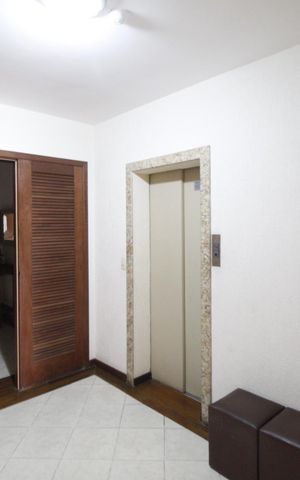 Apartamento à venda com 105m², 3 quartos e 2 vagasCorredor