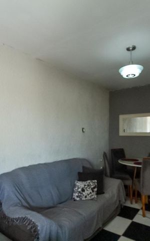Casa à venda com 150m², 2 quartos e 2 vagas Casa à venda com 150m², 2 quartos e 2 vagasSala Edícula