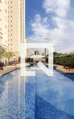 Apartamento à venda com 140m², 3 quartos e 2 vagas Apartamento à venda com 140m², 3 quartos e 2 vagasPIscina