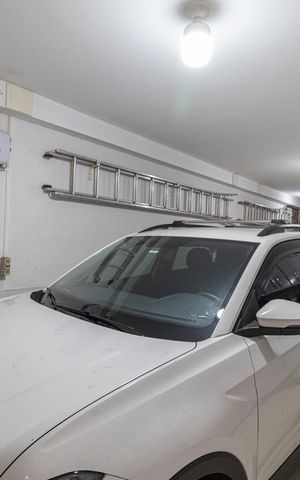 Casa à venda com 170m², 3 quartos e 3 vagas Casa à venda com 170m², 3 quartos e 3 vagasGaragem
