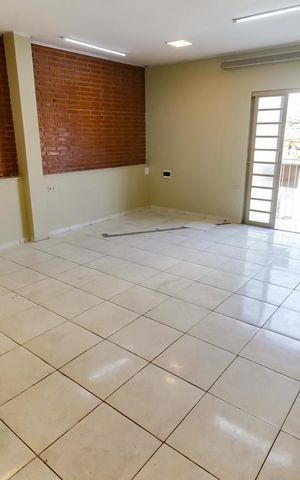 Casa para alugar com 120m², 2 quartos e 2 vagas Casa para alugar com 120m², 2 quartos e 2 vagasSala 3