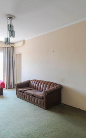 Casa à venda com 300m², 6 quartos e 2 vagasSala 1