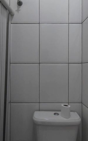 Casa à venda com 300m², 6 quartos e 2 vagasBanheiro 2