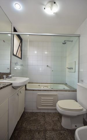 Apartamento à venda com 170m², 3 quartos e 3 vagasBanheiro da Suíte 3