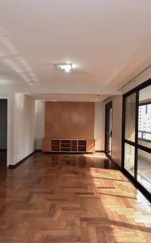 Apartamento à venda com 170m², 3 quartos e 3 vagasSala