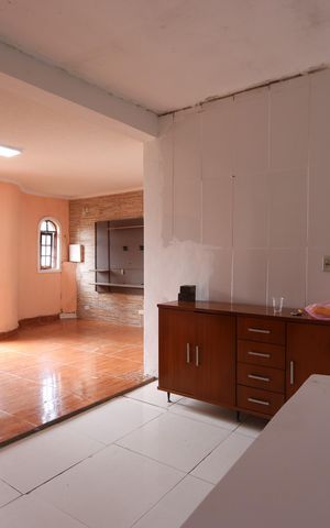 Casa à venda com 150m², 5 quartos e 2 vagasCopa