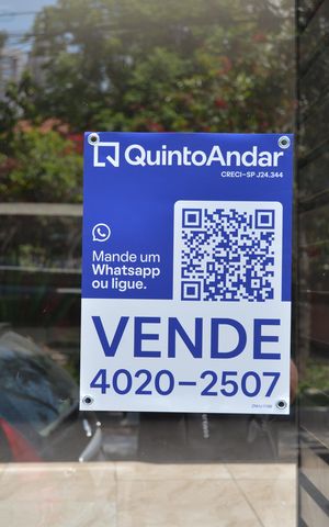 Apartamento para alugar com 174m², 3 quartos e 2 vagasPlaca