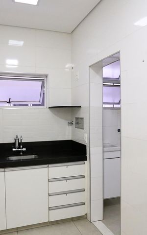 Apartamento à venda com 123m², 5 quartos e 1 vaga Apartamento à venda com 123m², 5 quartos e 1 vagaCozinha