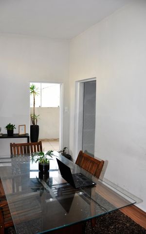 Casa à venda com 231m², 2 quartos e 2 vagas Casa à venda com 231m², 2 quartos e 2 vagasDetalhe - Sala de Jantar