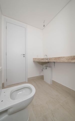 Apartamento à venda com 91m², 2 quartos e 2 vagasBanheiro da Suíte 1
