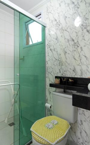 Apartamento à venda com 83m², 3 quartos e 1 vaga Apartamento à venda com 83m², 3 quartos e 1 vagaBanheiro Social