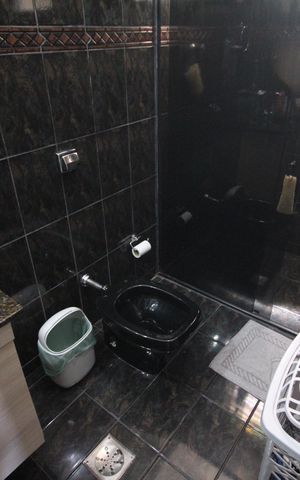 Casa à venda com 273m², 4 quartos e 4 vagasBanheiro da Suíte