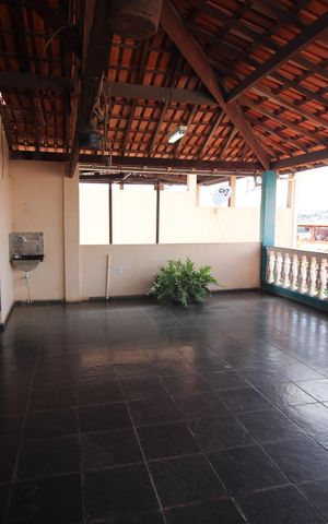 Casa à venda com 273m², 4 quartos e 4 vagasTerraço