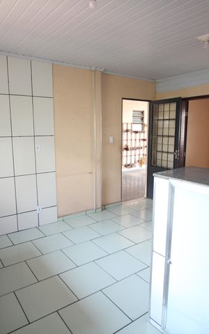 Casa à venda com 273m², 4 quartos e 4 vagasCozinha 2
