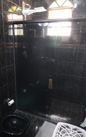 Casa à venda com 273m², 4 quartos e 4 vagasBanheiro da Suíte