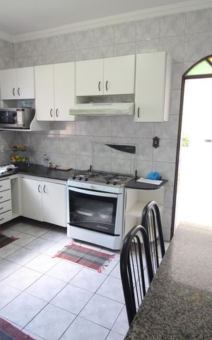 Casa à venda com 273m², 4 quartos e 4 vagasCozinha