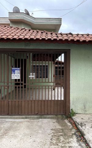 Casa à venda com 175m², 3 quartos e 3 vagas Casa à venda com 175m², 3 quartos e 3 vagasFachada+Placa
