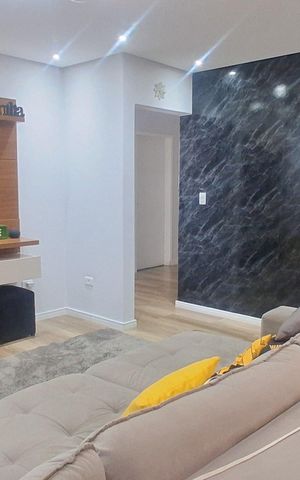 Casa à venda com 300m², 3 quartos e 3 vagas Casa à venda com 300m², 3 quartos e 3 vagasSala
