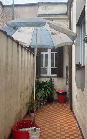 Casa à venda com 200m², 3 quartos e sem vaga