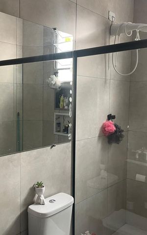 Casa à venda com 200m², 3 quartos e sem vaga