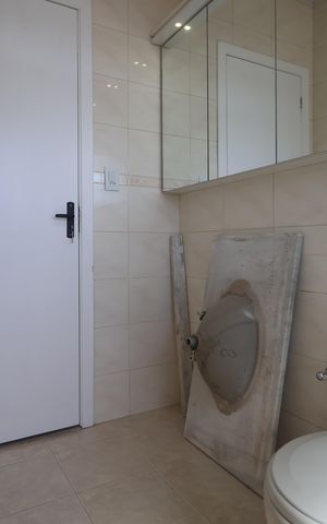 Casa à venda com 260m², 4 quartos e 5 vagasBanheiro 2