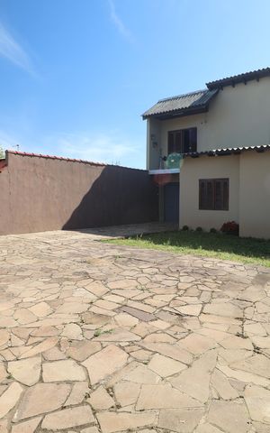 Casa à venda com 260m², 4 quartos e 5 vagasFachada
