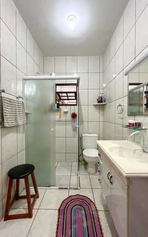 Casa à venda com 305m², 4 quartos e 2 vagas Casa à venda com 305m², 4 quartos e 2 vagasBanheiro 2