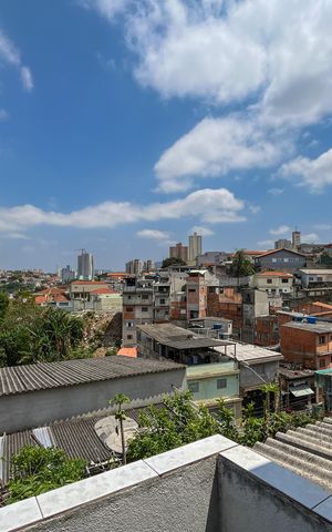 Casa à venda com 305m², 4 quartos e 2 vagas Casa à venda com 305m², 4 quartos e 2 vagasVista