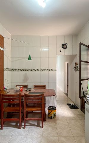 Casa à venda com 305m², 4 quartos e 2 vagas Casa à venda com 305m², 4 quartos e 2 vagasCozinha 2