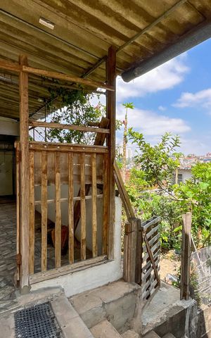 Casa à venda com 305m², 4 quartos e 2 vagas Casa à venda com 305m², 4 quartos e 2 vagasCasa 2