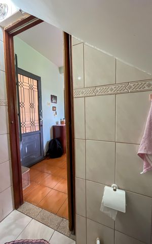 Casa à venda com 305m², 4 quartos e 2 vagas