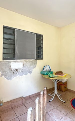 Casa à venda com 305m², 4 quartos e 2 vagas Casa à venda com 305m², 4 quartos e 2 vagasEntrada