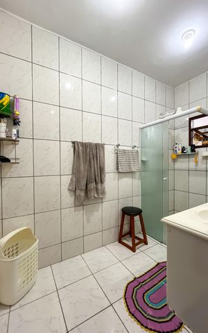 Casa à venda com 305m², 4 quartos e 2 vagas Casa à venda com 305m², 4 quartos e 2 vagasBanheiro 2