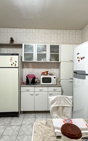 Casa à venda com 305m², 4 quartos e 2 vagas Casa à venda com 305m², 4 quartos e 2 vagasCozinha