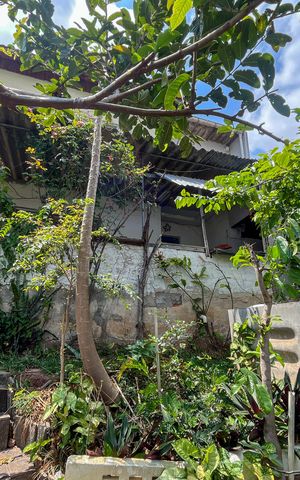 Casa à venda com 305m², 4 quartos e 2 vagas Casa à venda com 305m², 4 quartos e 2 vagasCasa 2