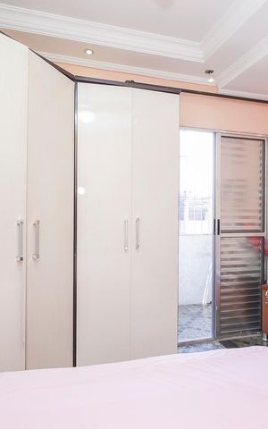 Casa à venda com 120m², 5 quartos e 4 vagasCasa 01 - Quarto 1 - Suíte