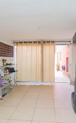 Casa à venda com 120m², 5 quartos e 4 vagasCasa 02 - Salão
