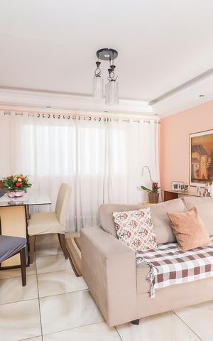Casa à venda com 120m², 5 quartos e 4 vagasCasa 01 - Sala