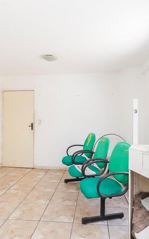 Casa à venda com 120m², 5 quartos e 4 vagasCasa 02 - Sala