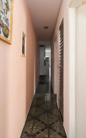 Casa à venda com 120m², 5 quartos e 4 vagasCasa 01 - Corredor