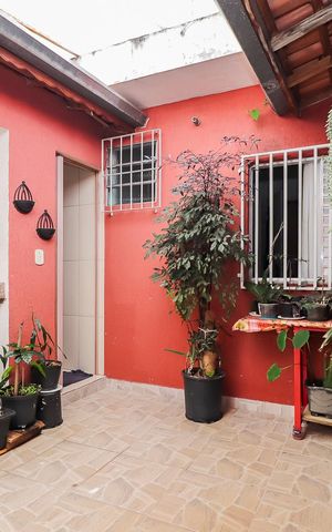 Casa à venda com 120m², 5 quartos e 4 vagasCasa 01 - Churrasqueira