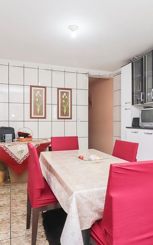 Casa à venda com 120m², 5 quartos e 4 vagasCasa 01 - Cozinha