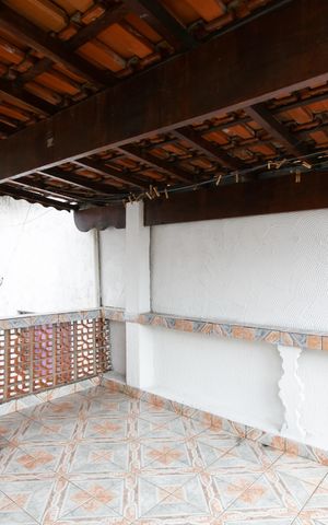 Casa à venda com 250m², 2 quartos e 8 vagas Casa à venda com 250m², 2 quartos e 8 vagasVaranda do Quarto 2