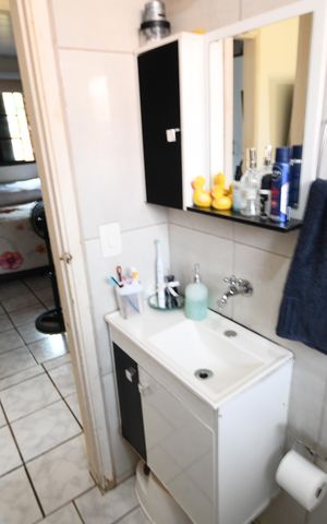 Casa à venda com 195m², 3 quartos e 1 vagaBanheiro